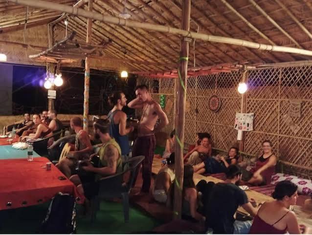 Hippie Hostel Or Goamazing Hostel Anjuna Exterior foto